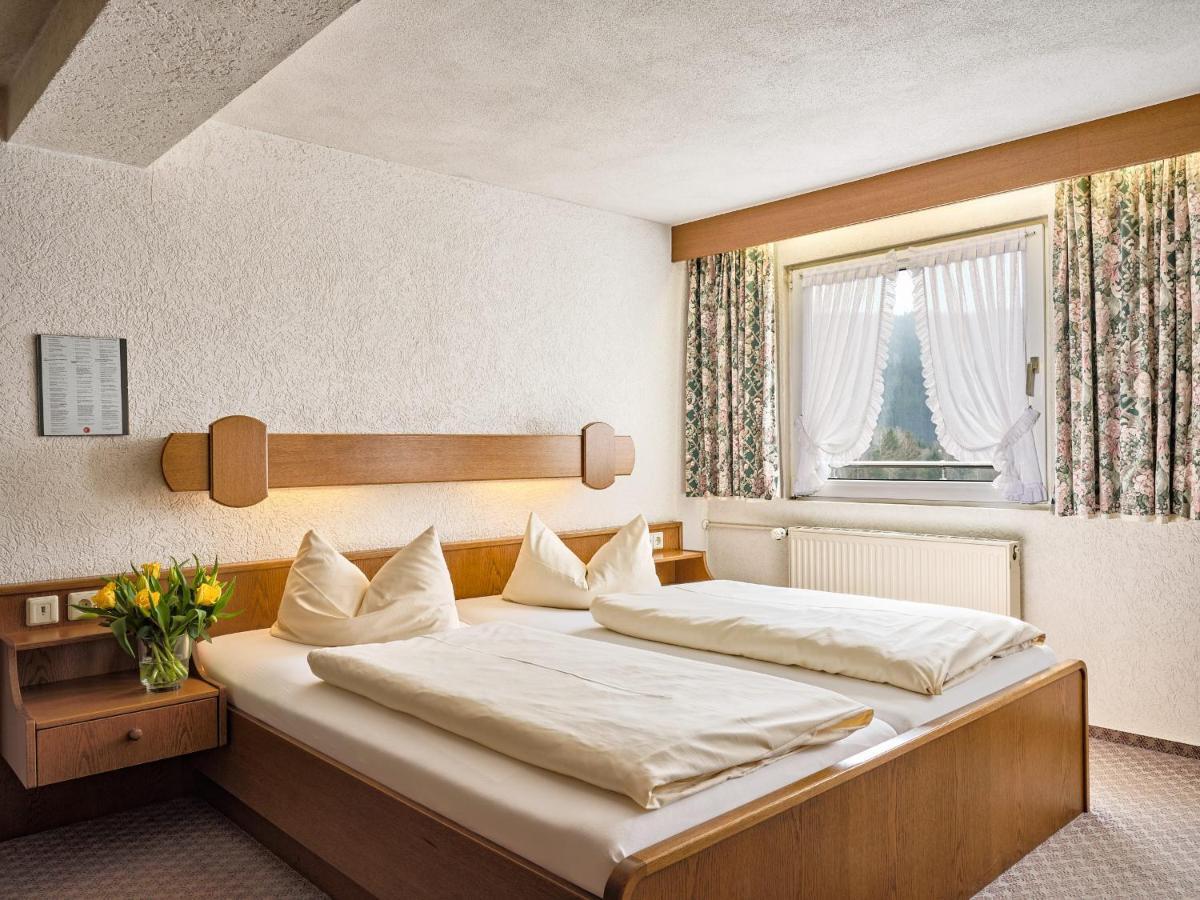 Gaestehaus Waldeck Titisee-Neustadt Exterior foto